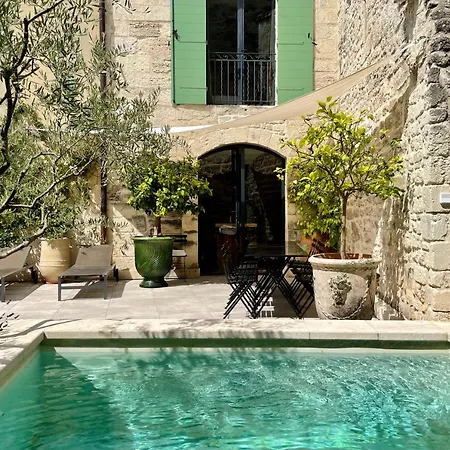 Bed & Breakfast Les Terrasses Uzes