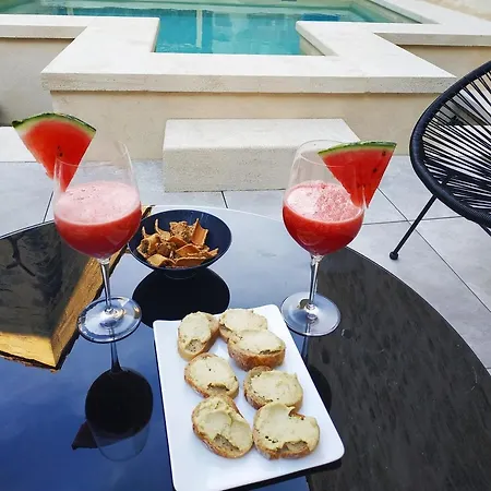 Les Terrasses Bed & Breakfast *